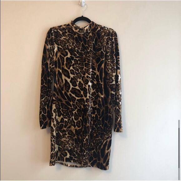 WAYF Peggy Mock Neck Belted Shift Dress Small - Picture 8 of 9